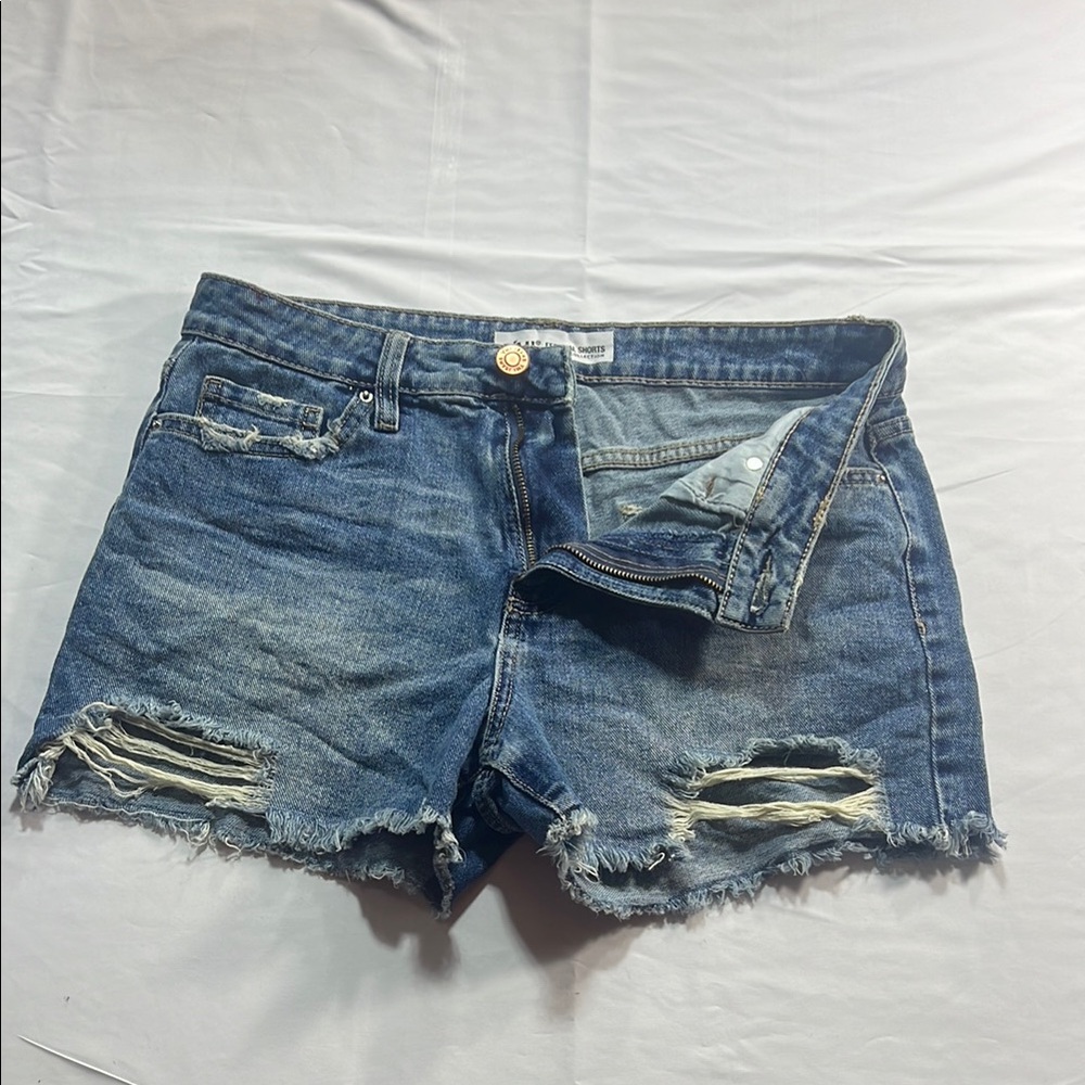 YMI festival Shorty Jean shorts size 5/27